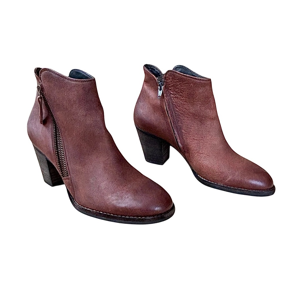 🍁PAUL GREEN “Aubrey” Rustic Brown Zip Booties🍁